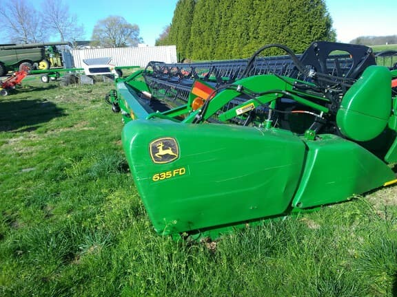 Image of John Deere 635FD Primary image