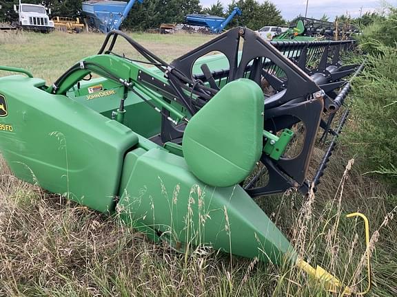 Image of John Deere 635FD equipment image 2