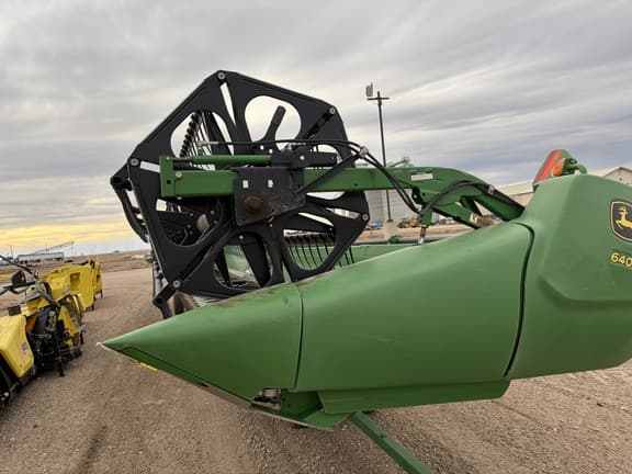 Image of John Deere 640D equipment image 3