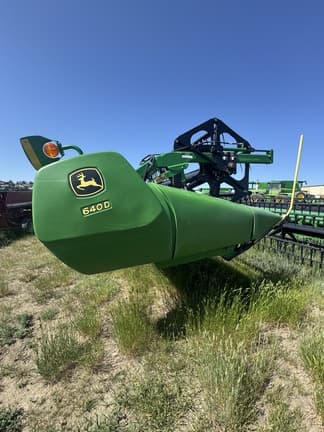 Image of John Deere 640D equipment image 2