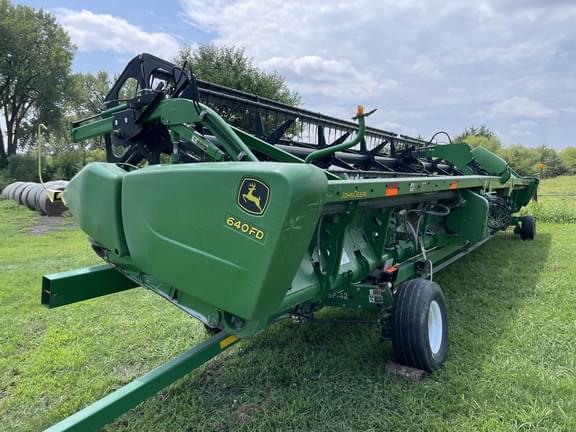 Image of John Deere 640FD equipment image 2