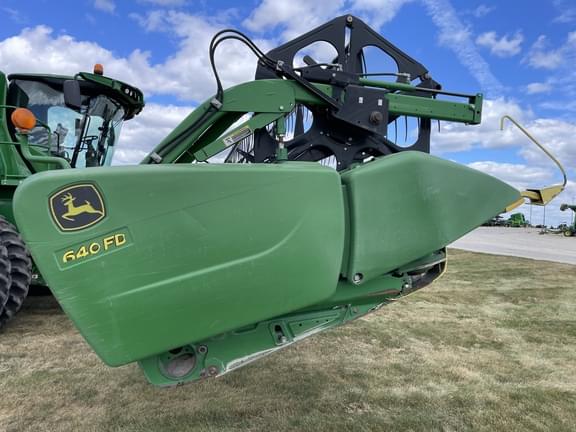 Image of John Deere 640FD equipment image 4