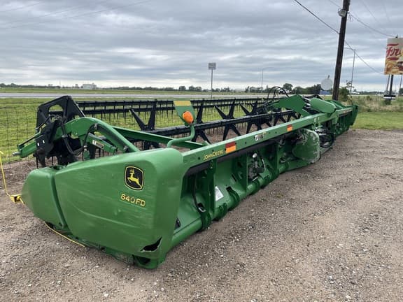 Image of John Deere 640FD equipment image 4