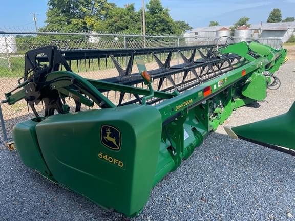 Image of John Deere 640FD equipment image 3