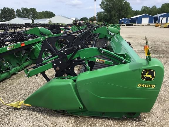 Image of John Deere 640FD equipment image 2