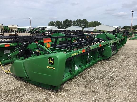 Image of John Deere 640FD equipment image 4