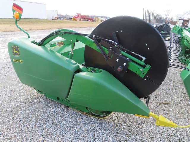 Image of John Deere 640FD equipment image 1