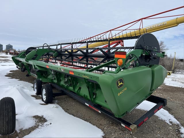 Image of John Deere 640FD equipment image 2