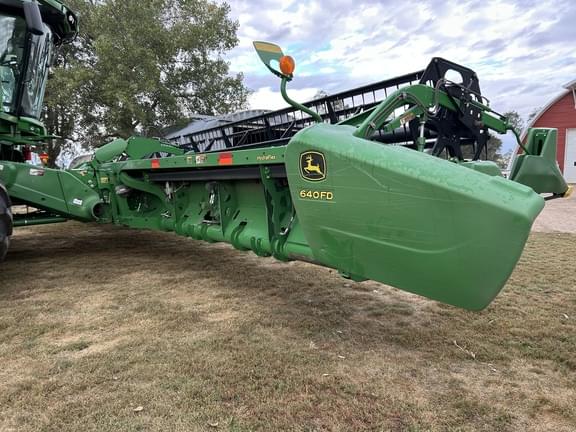 Image of John Deere 640FD equipment image 3