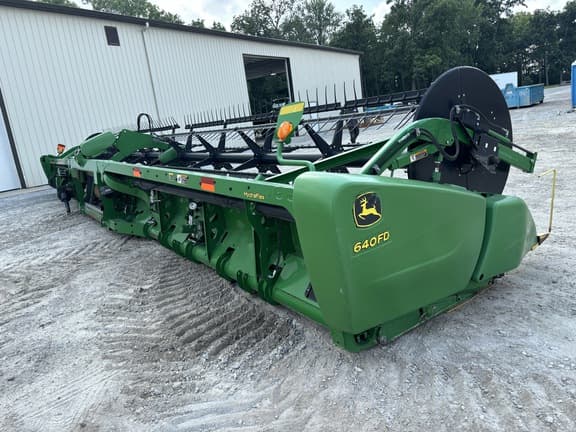 Image of John Deere 640FD equipment image 2