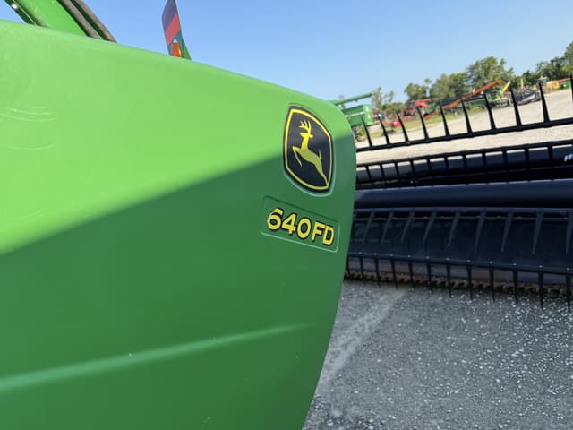 Image of John Deere 640FD equipment image 3