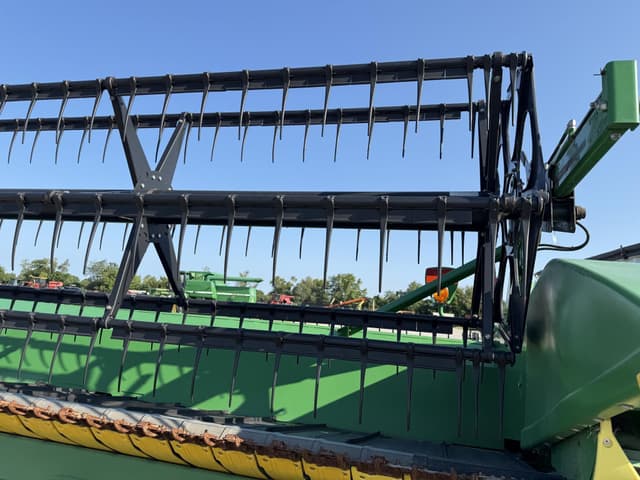 Image of John Deere 640FD equipment image 4
