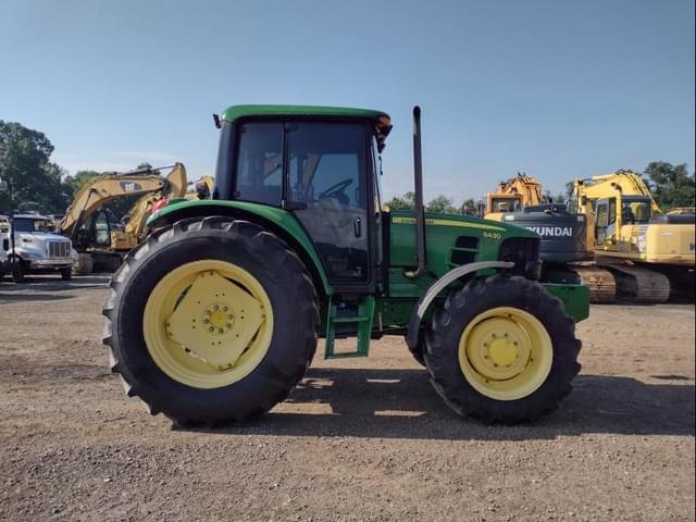 Image of John Deere 6430 equipment image 2