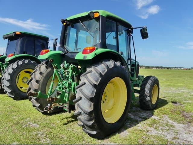 Image of John Deere 6430 equipment image 2