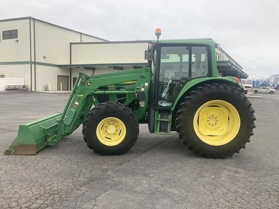 Image of John Deere 6430 equipment image 1