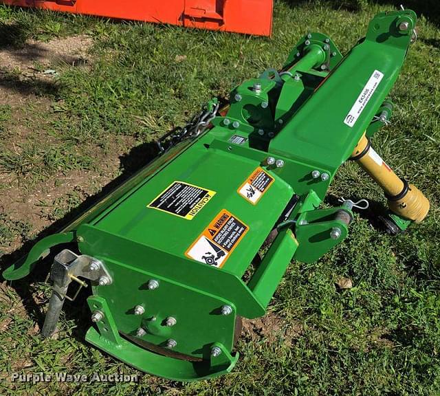 Image of John Deere 647 equipment image 1