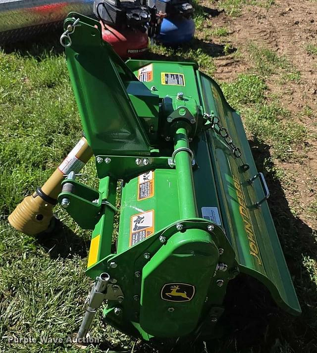 Image of John Deere 647 equipment image 3