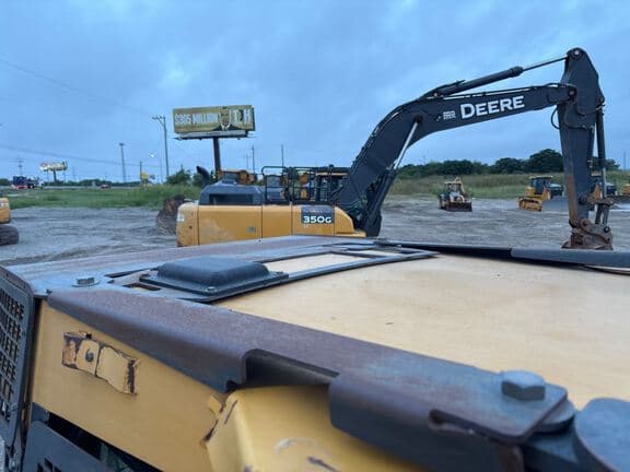 Image of John Deere 650K Primary image
