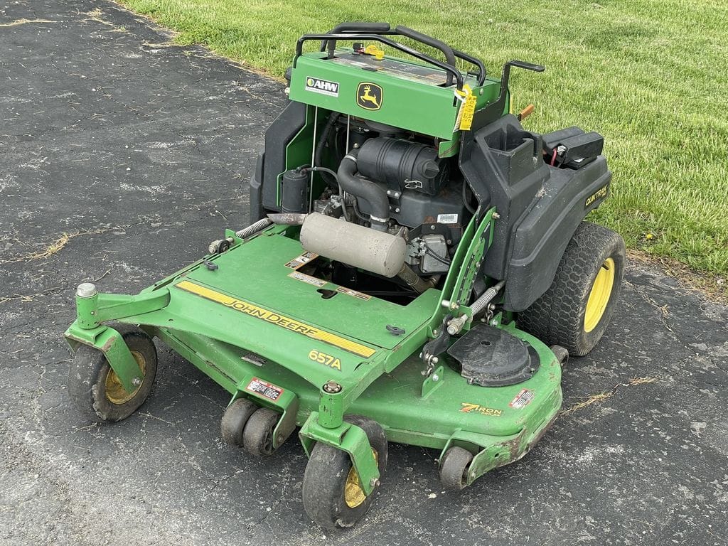 Main image John Deere 657
