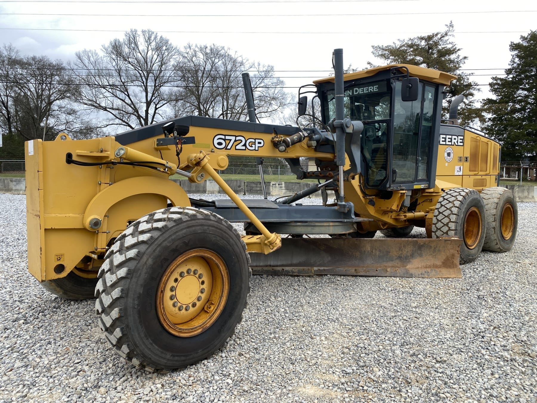 2012 John Deere 672GP Equipment Image0
