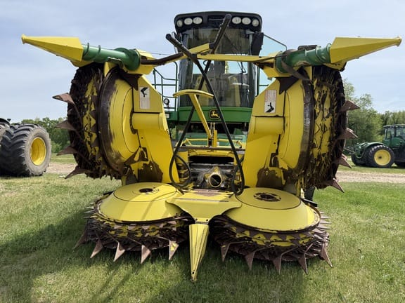 2012 John Deere 678 Equipment Image0