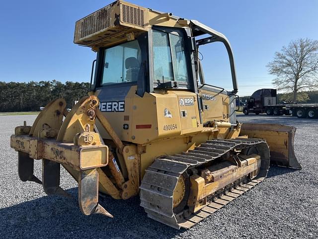 Image of John Deere 700J LT equipment image 2