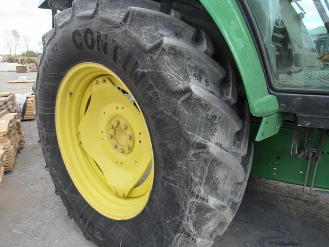 Image of John Deere 7130 equipment image 4