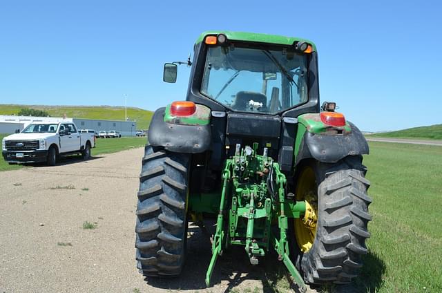 Image of John Deere 7130 equipment image 3
