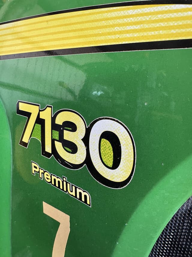 Image of John Deere 7130 Premium equipment image 1