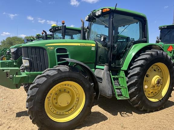 Image of John Deere 7130 Premium Primary image