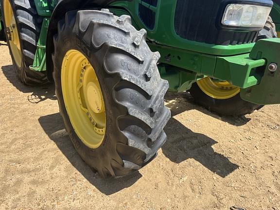Image of John Deere 7130 Premium equipment image 4