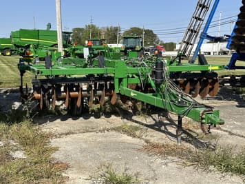 Main image John Deere 714