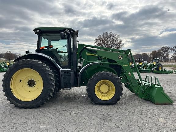 Image of John Deere 7200R equipment image 4