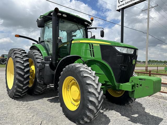 Image of John Deere 7200R equipment image 3