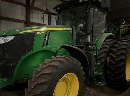 Image of John Deere 7200R equipment image 1