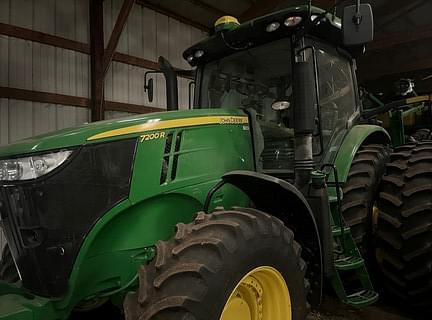 Image of John Deere 7200R Primary image