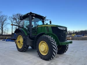 2012 John Deere 7200R Image