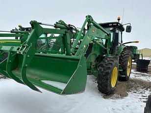 Main image John Deere 7200R 3