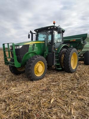 2012 John Deere 7200R Image