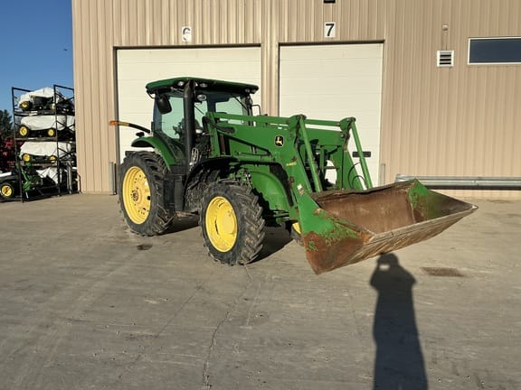 2012 John Deere 7200R Equipment Image0