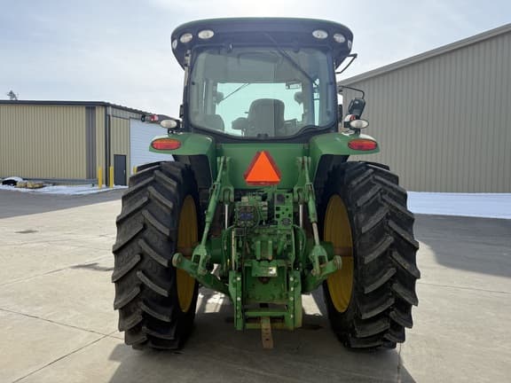 Image of John Deere 7200R equipment image 4