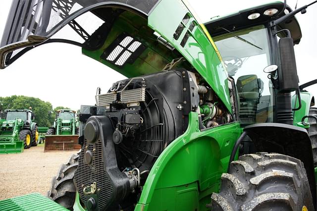 Image of John Deere 7200R equipment image 4