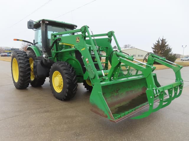 Image of John Deere 7200R equipment image 3