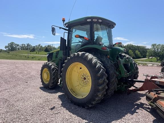 Image of John Deere 7200R Primary image