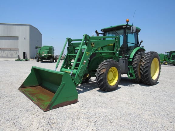 Main image John Deere 7200R