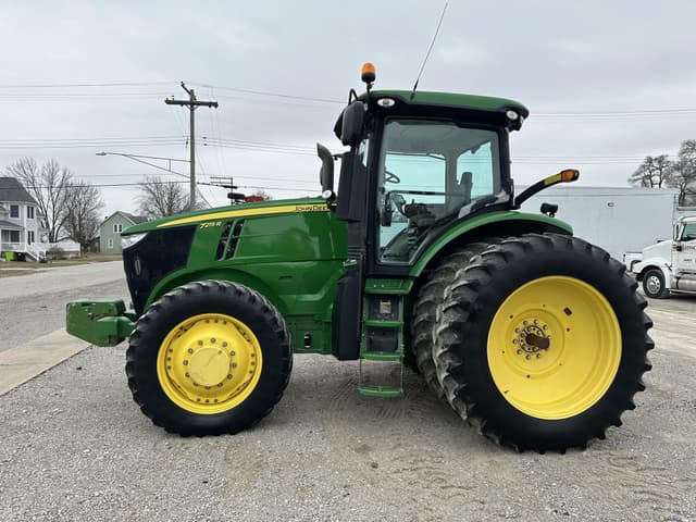 Image of John Deere 7215R equipment image 3