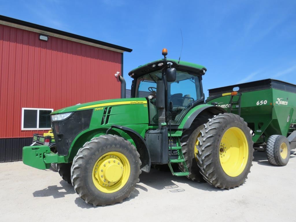 Image of John Deere 7215R Primary image