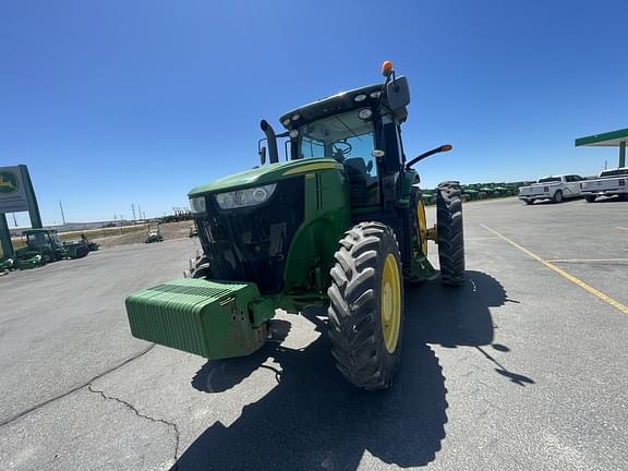 Image of John Deere 7215R equipment image 2