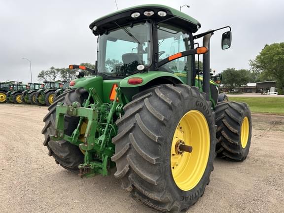 Image of John Deere 7215R equipment image 4