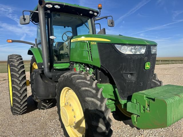 Image of John Deere 7215R equipment image 2